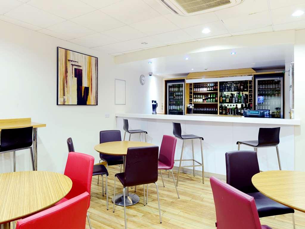 Travelodge London Euston 레스토랑 사진